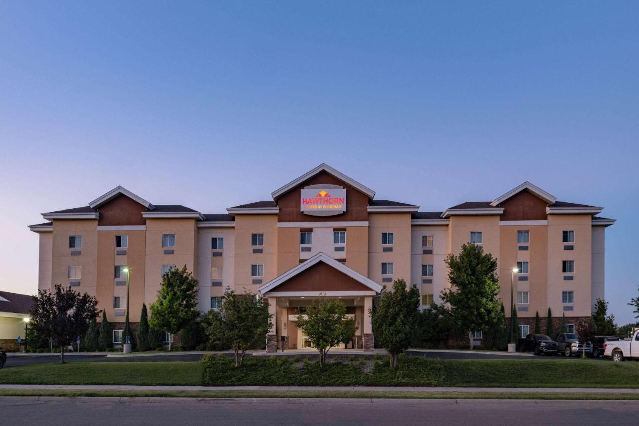 Hawthorn Suites By Wyndham Williston Dış mekan fotoğraf